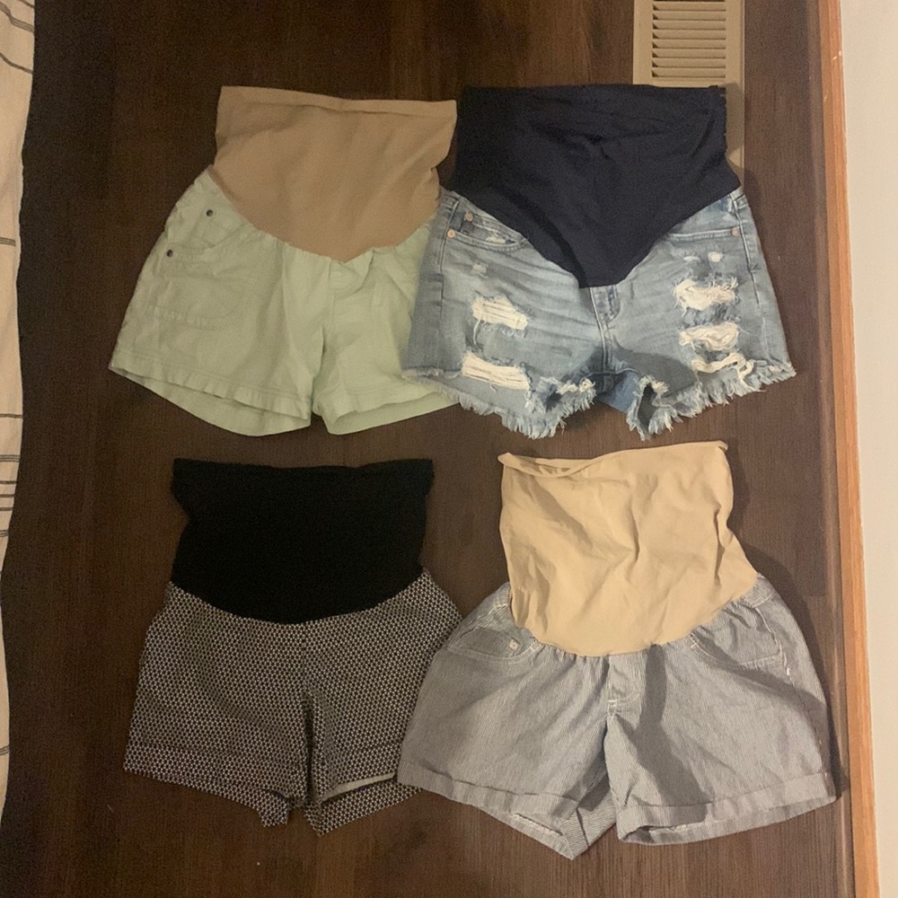 4 Maternity Shorts Small